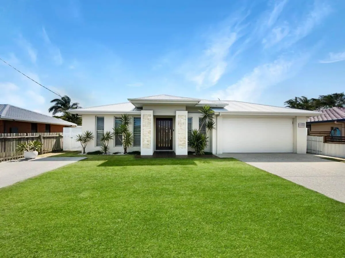 Σπίτι διακοπών Beachside Bliss - Pool, Cinema & Alfresco Living Buddina Αυστραλία